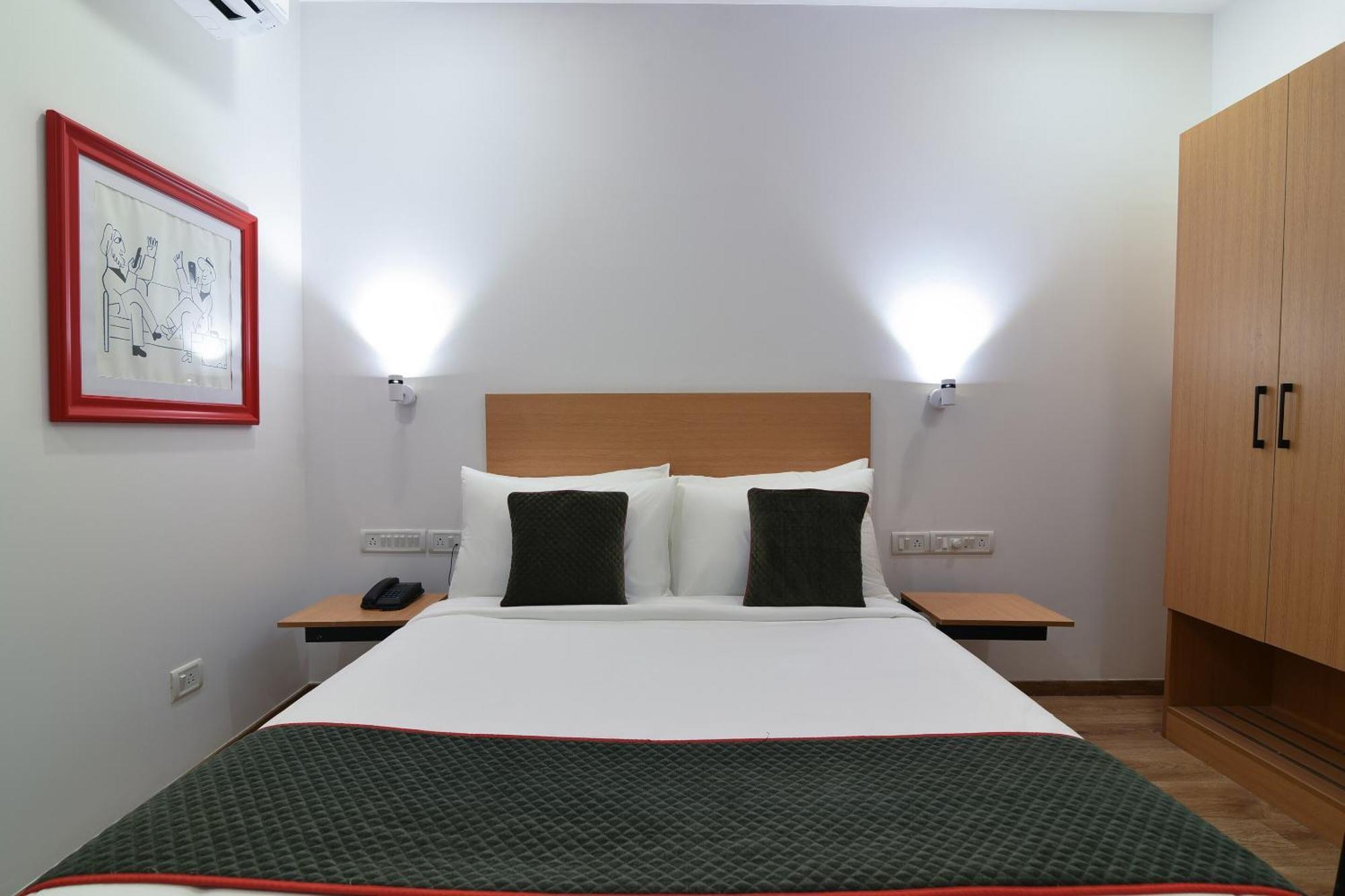 Super Townhouse Spruce Hotels Bellandur Bangalore Bagian luar foto