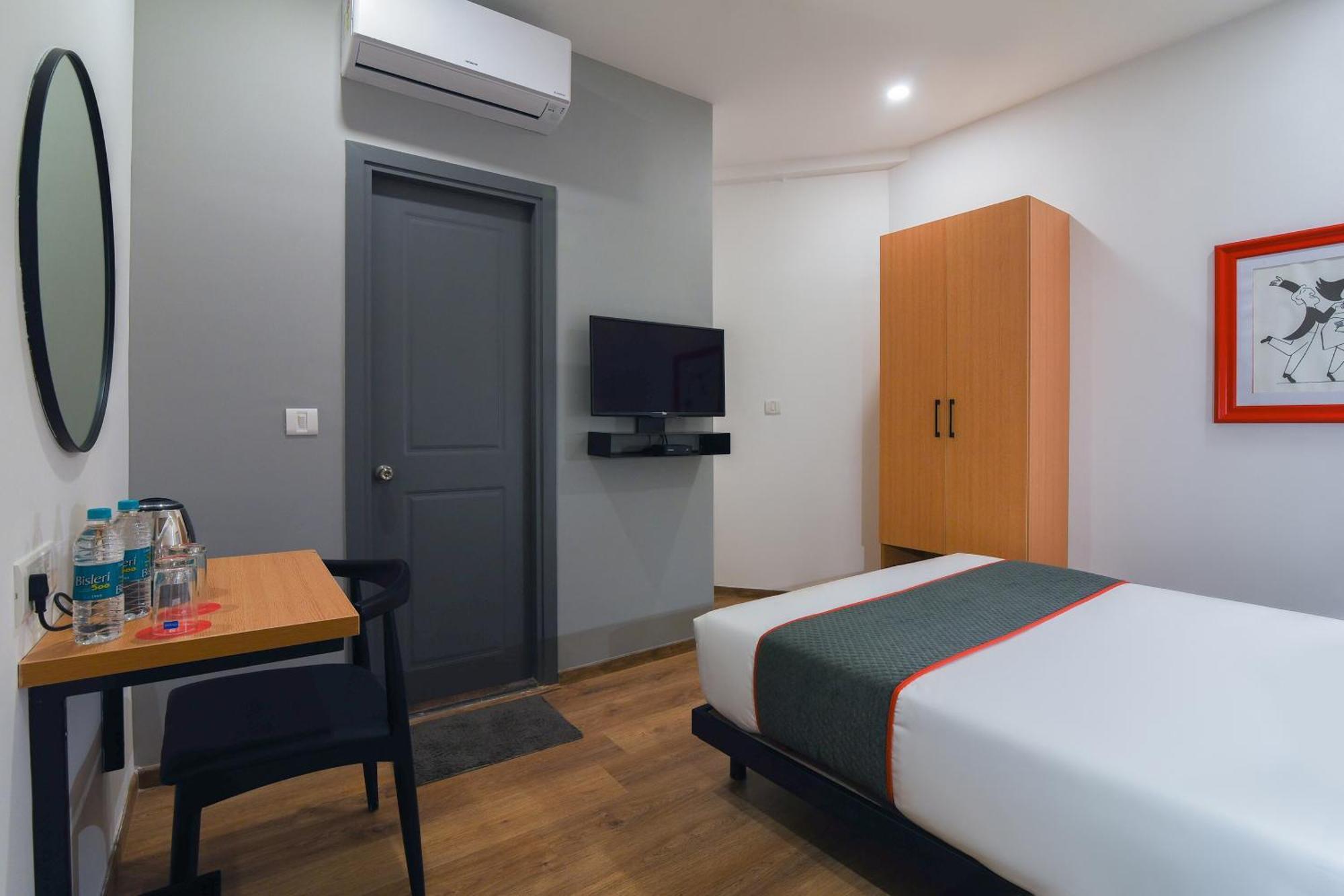 Super Townhouse Spruce Hotels Bellandur Bangalore Bagian luar foto